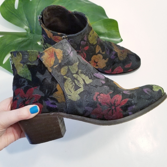 Ethem Shoes - Ethem Black Floral Ankle Booties Wood Block Heel